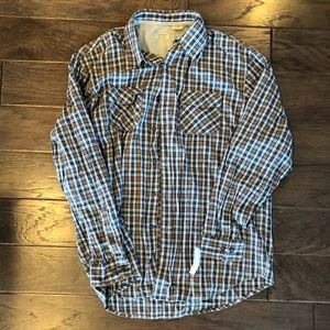 Arrow. Men’s long sleeve button up.